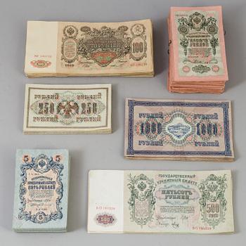 A collection of Russian banknotes 1909, 1910, 1912 and 1917.