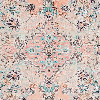 Oriental silk rug, approximately 122x72 cm.