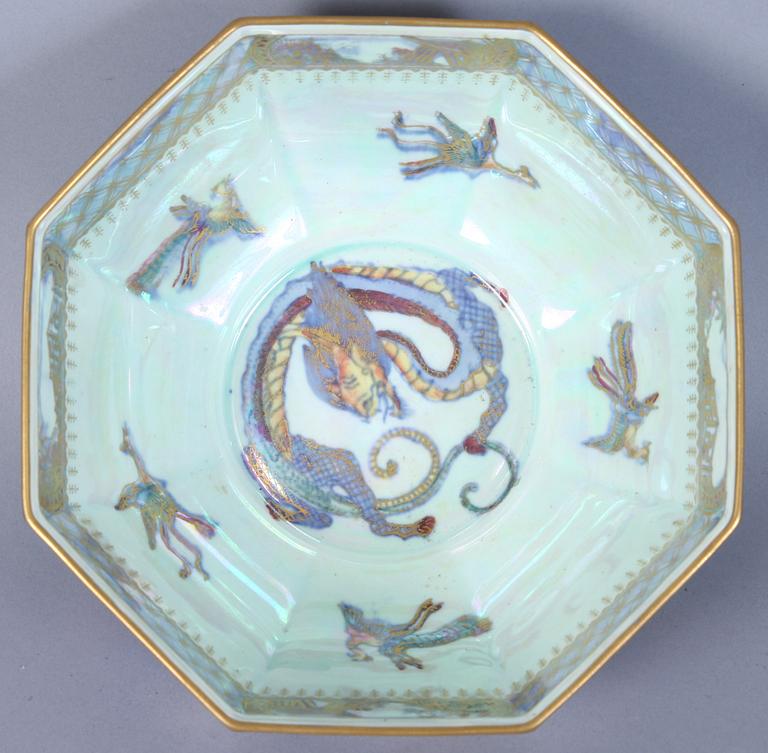 SKÅL, porslin, Wedgwood, England.
