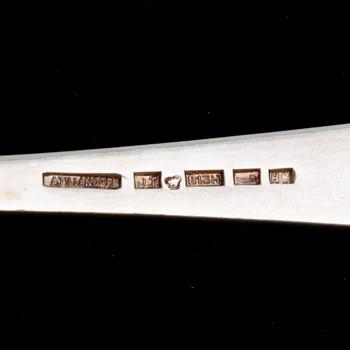 BESTICK, 127 delar, silver, Käpy-serien, Tillander Oy, 1920-60-tal. Vikt silver ca 3800g.