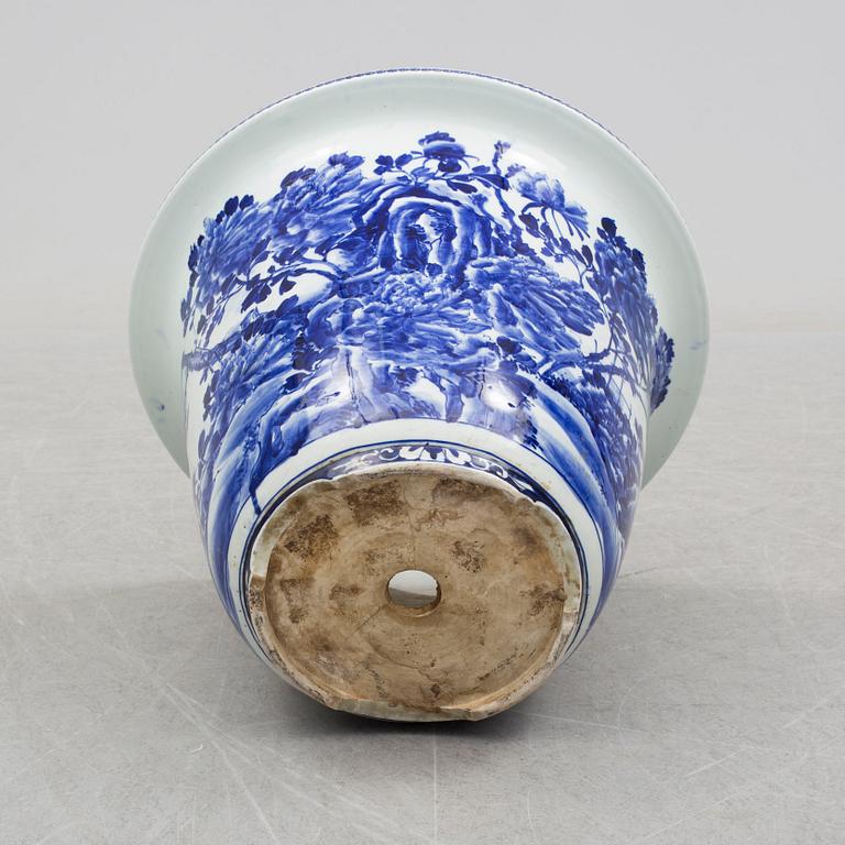 A massive Japanese blue and white porcelain flower pot, Meiji (1868-1912).