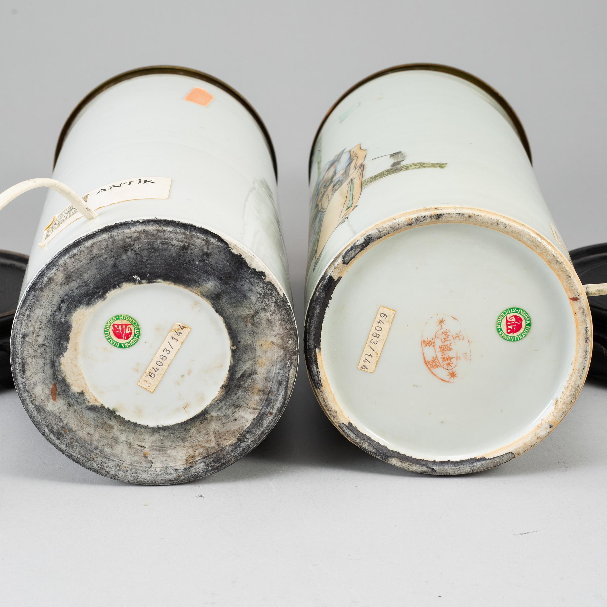 Two Chinese famille rose hat stands turned into table lamps, 20th century.