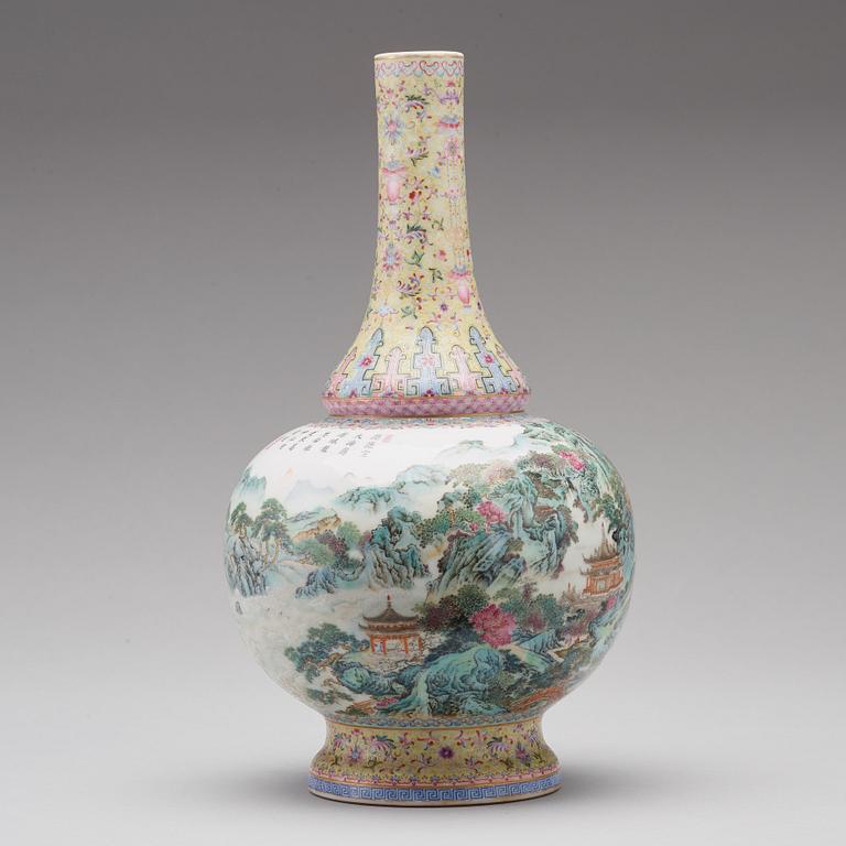 A Chinese famille rose vase, Republic, first half of 20th Century.