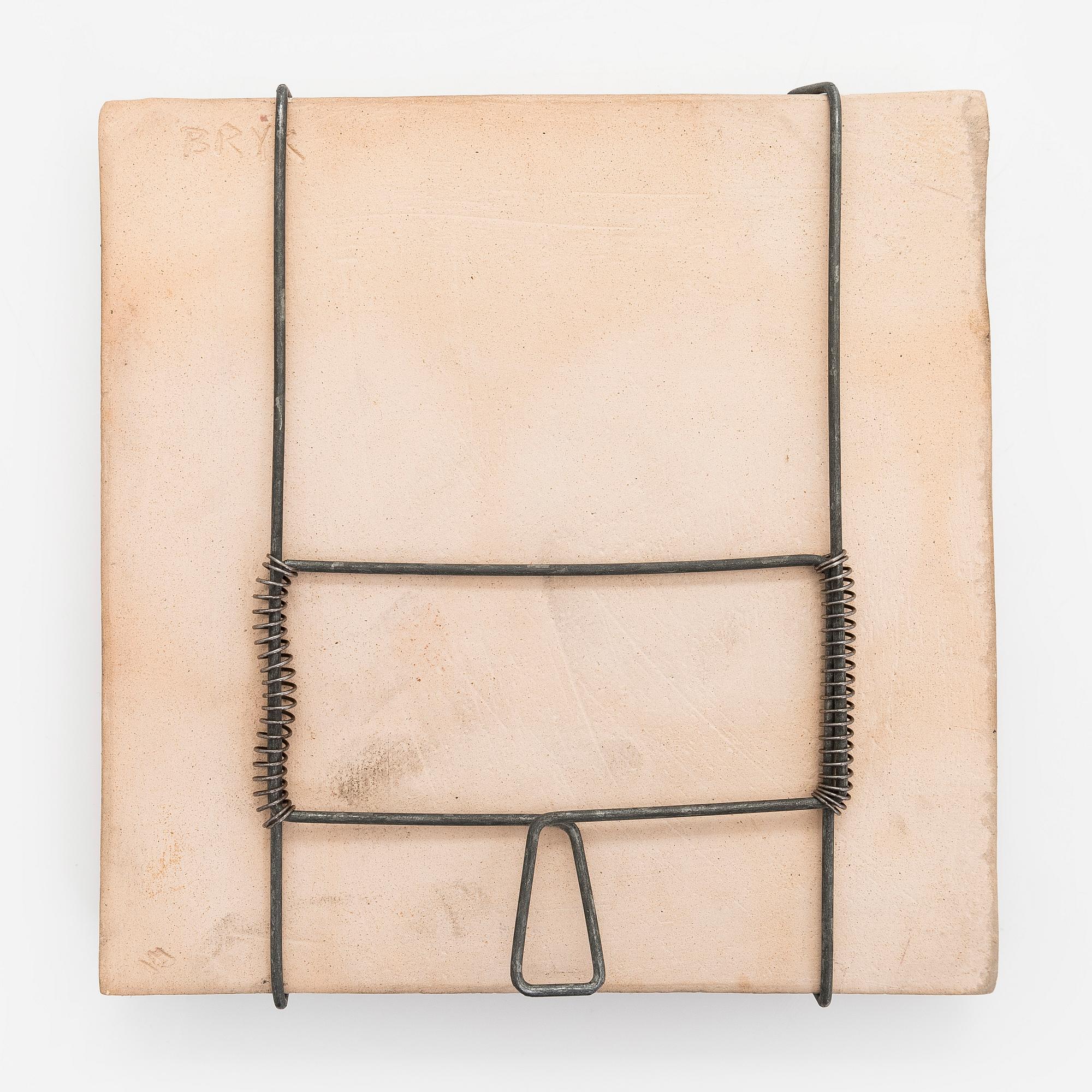 Rut Bryk, Relief, kivitavara, signeerattu BRYK.