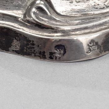 KYNTTILÄNJALKAPARI, hopeaa, Saksa, Dresden noin 1770-80. Paino 640 g.