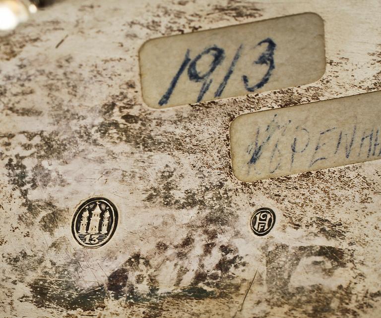 SOCKERSKRIN, silver, Christian Heise, Köpenhamn 1913. Vikt 493 g.