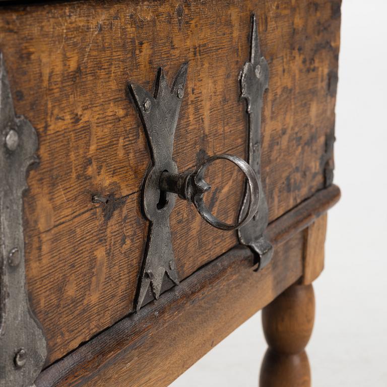 A 18th century oak wood box.