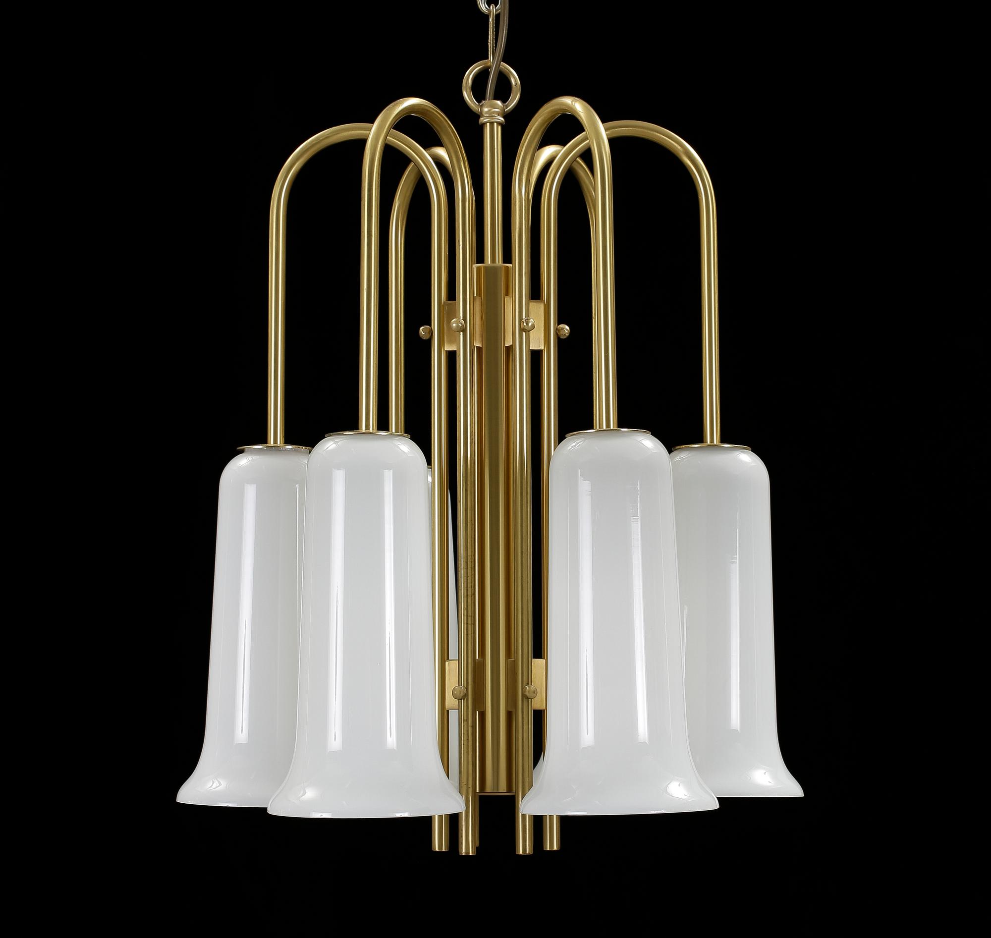 TAKLAMPA, glas och mässing. JT Kalmár, Österrike, 1900-2000-tal.