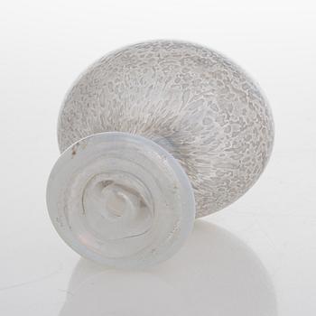 Oiva Toikka, A glass bird, signed O. Toikka Nuutajärvi.
