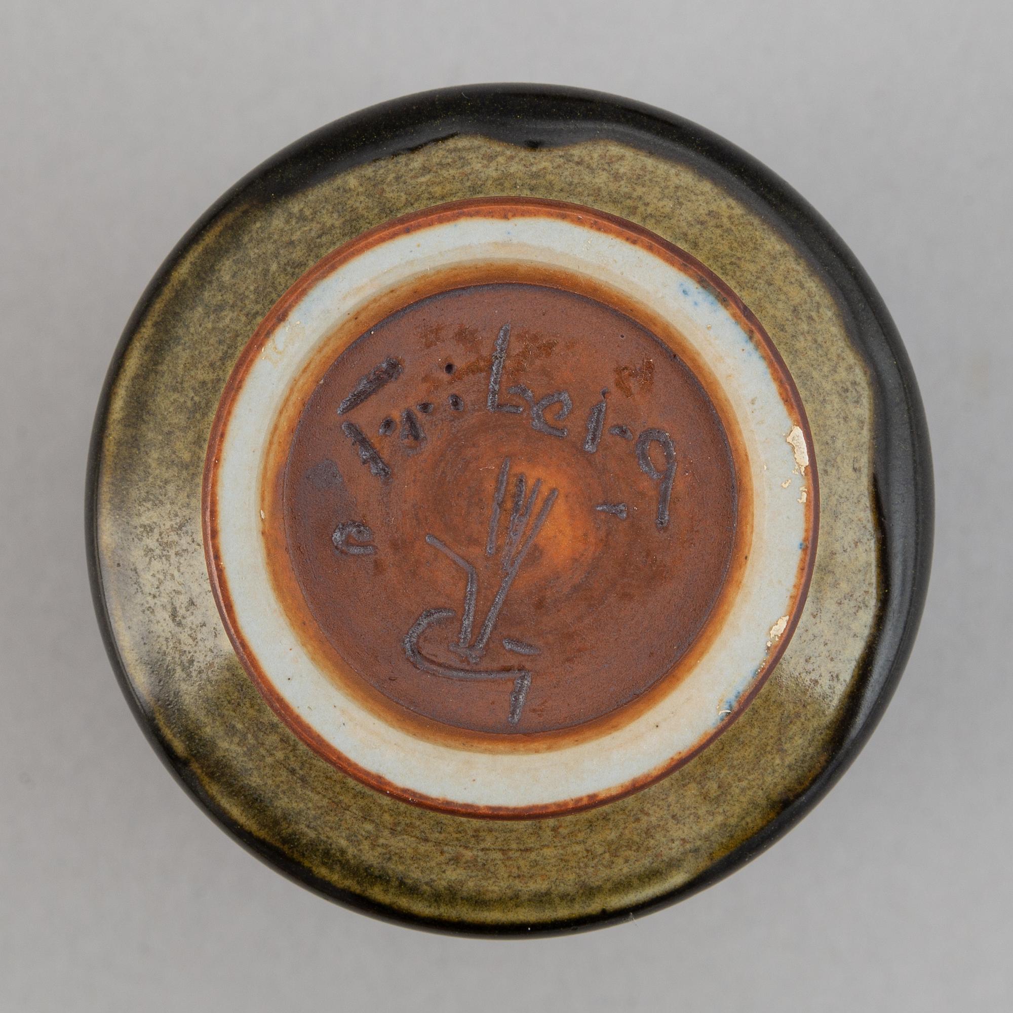 Berndt Friberg, a set of three stoneware vases, Gustavsberg studio, Sweden  1961-71.