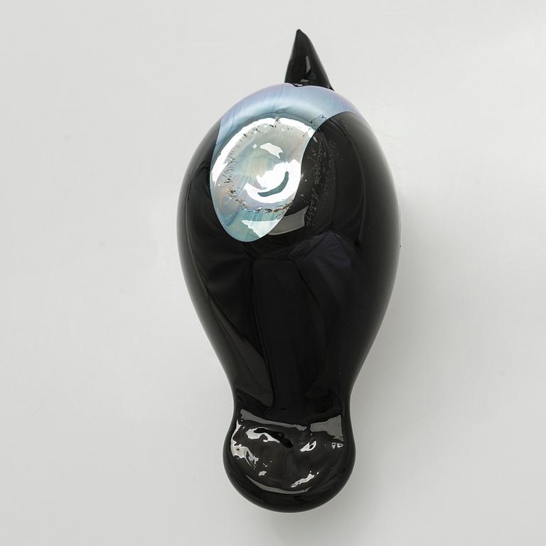 Oiva Toikka, a glass bird, 'Crow', signed Oiva Toikka Nuutajärvi Notsjö.