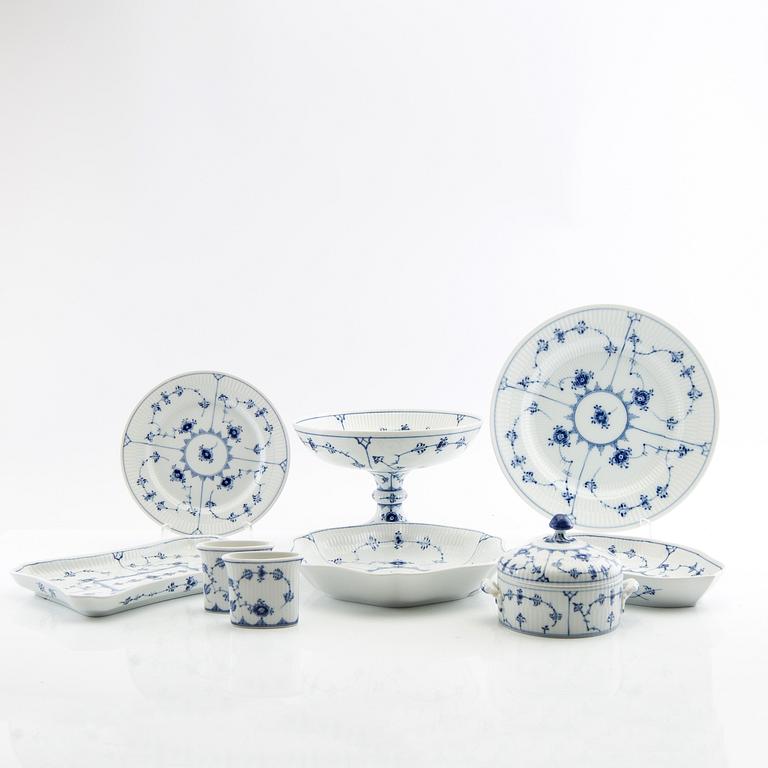 Servis 31 dlr "Musselmalet rifflet" Royal Copenhagen Danmark 1900-talets senare del porslin.