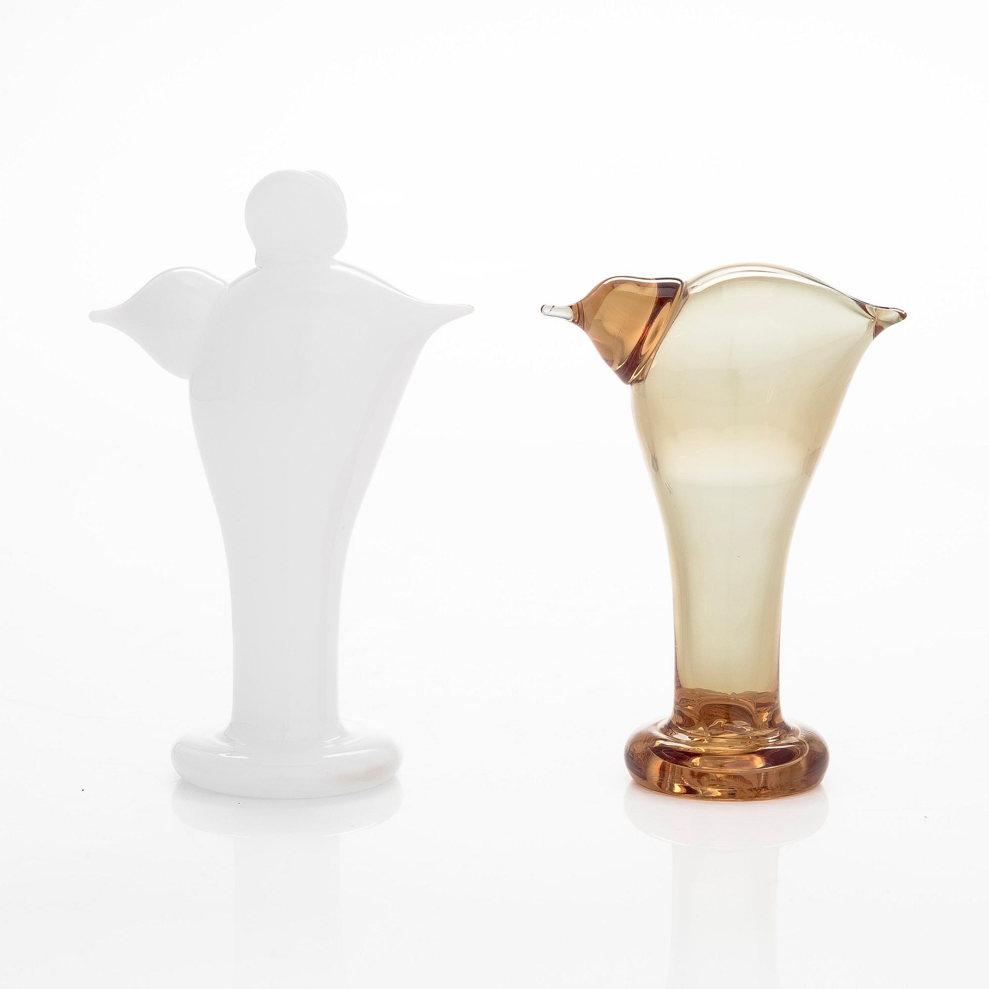 Oiva Toikka, glasfåglar, "Ursula" och "Waldemar", signerade O. Toikka Nuutajärvi .