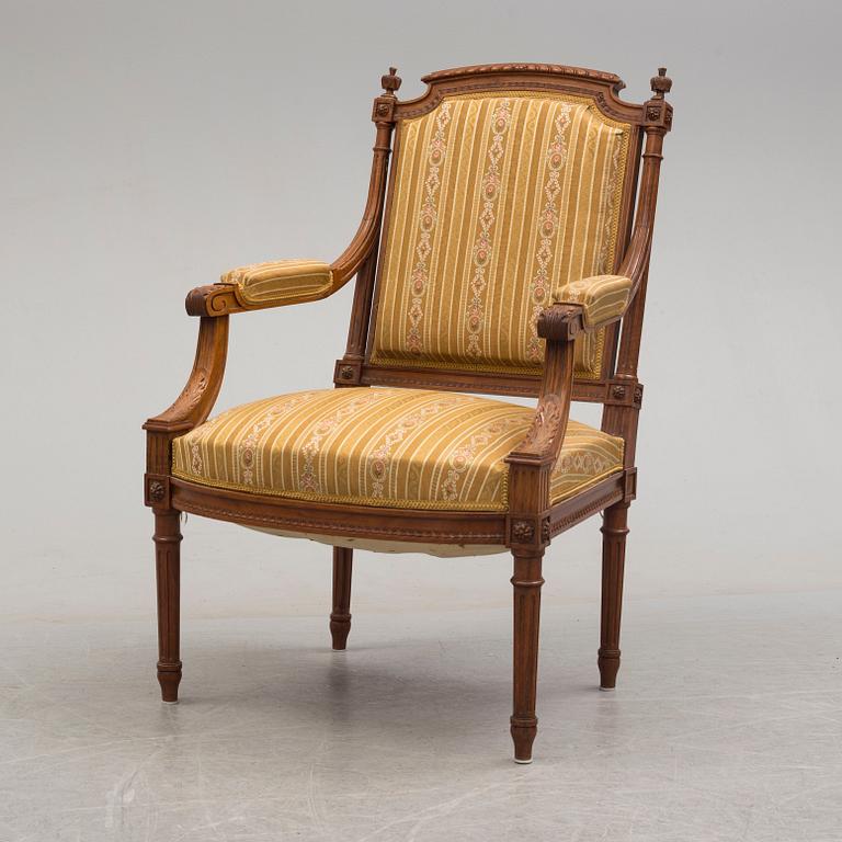 An early 20th century armchair.