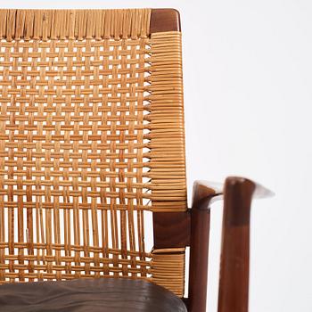 Ib Kofod-Larsen, an 'Åre' easy chair, model nr '809', Olof Persons Fåtöljindustri (OPE), Sweden, 1950-1960s.