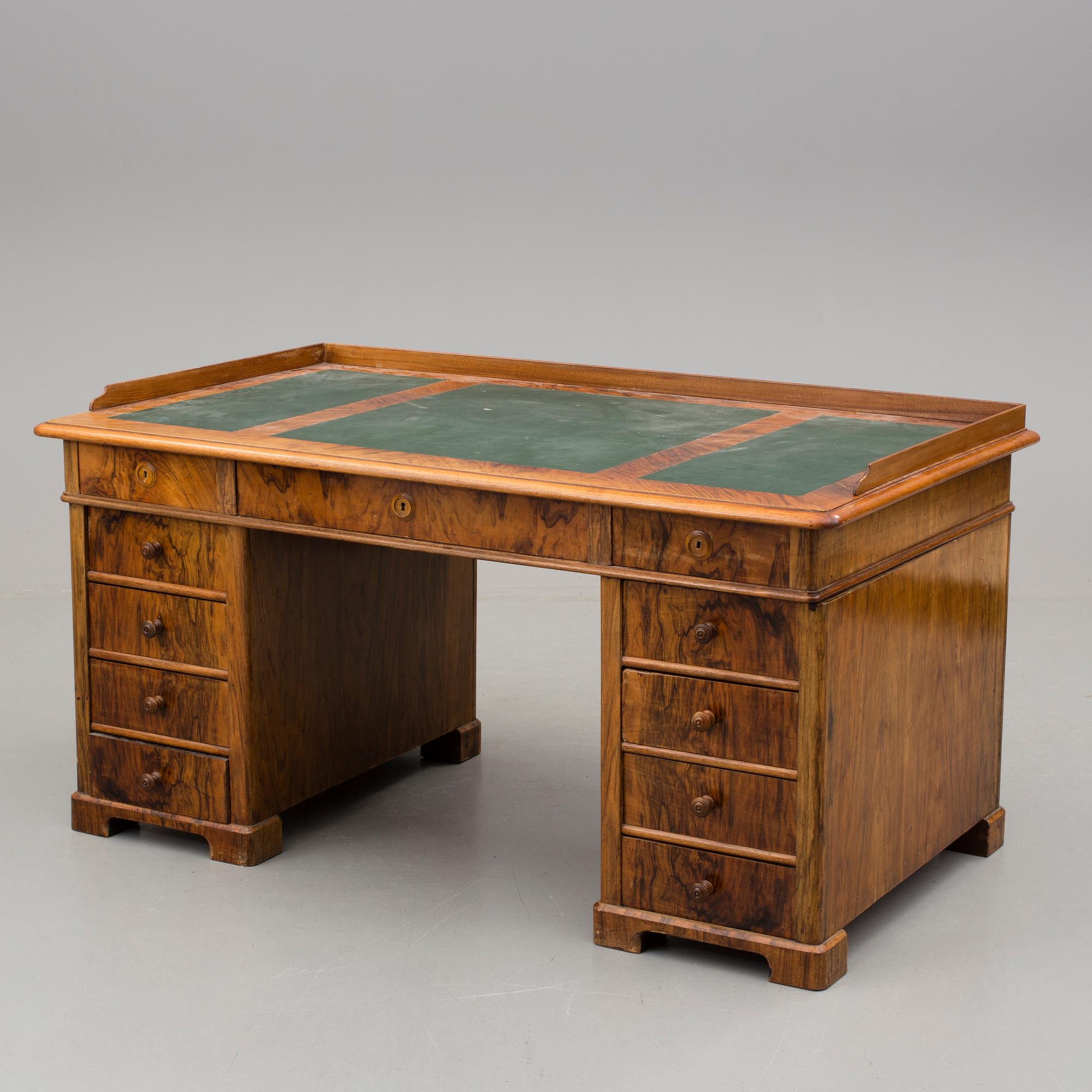 SKRIVBORD, senempire, 1800-talets mitt.