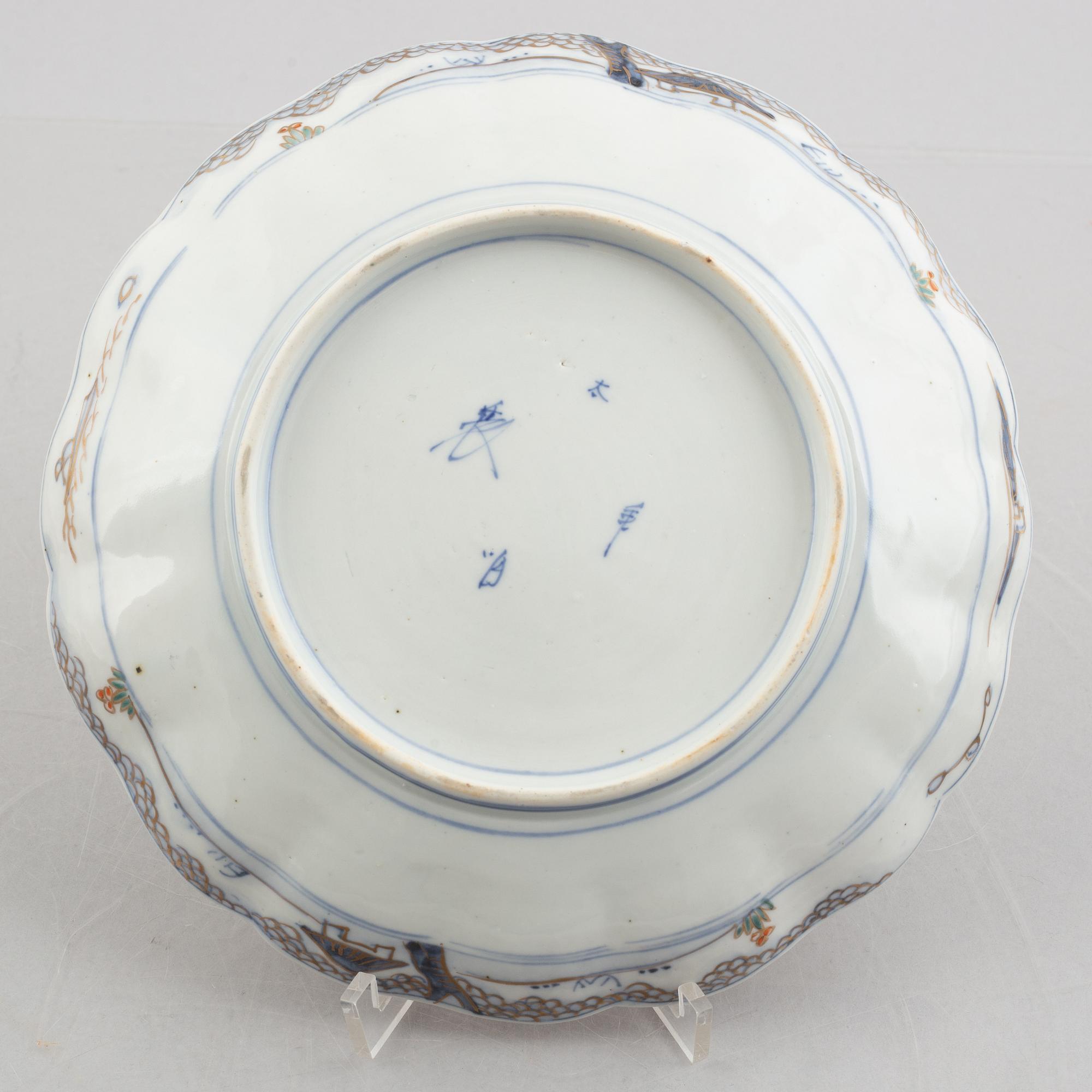 28-pieces of a Japanese Edo porcelain set, Early 19th century.