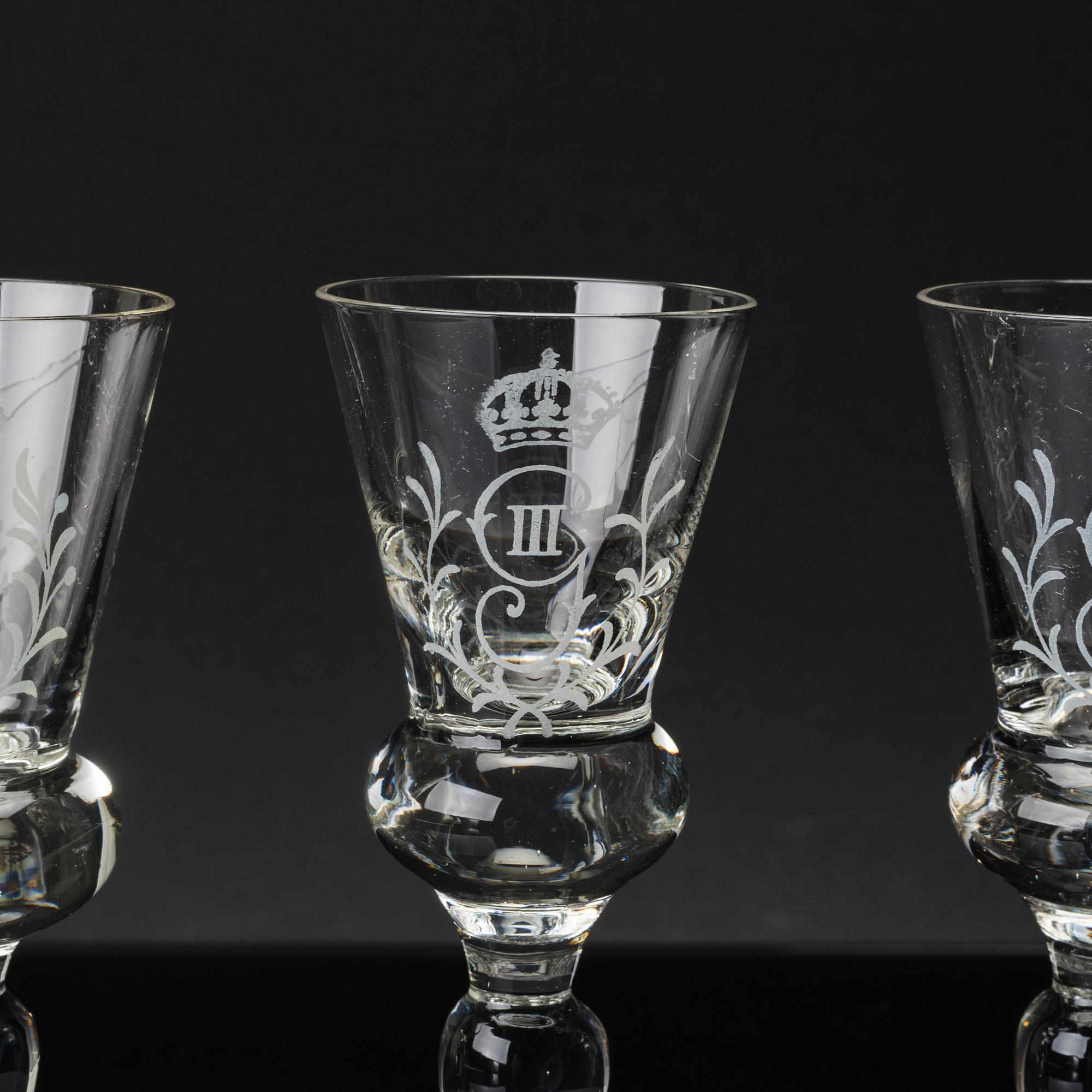 SNAPSGLAS, 8 st, "Gustav III", Reijmyre Glasbruk, 1900-talets andra hälf.
