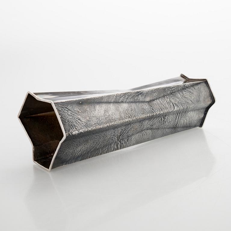 Tapio Wirkkala, a silver vase "TW 226", Kultakeskus, Hämeenlinna 1978.