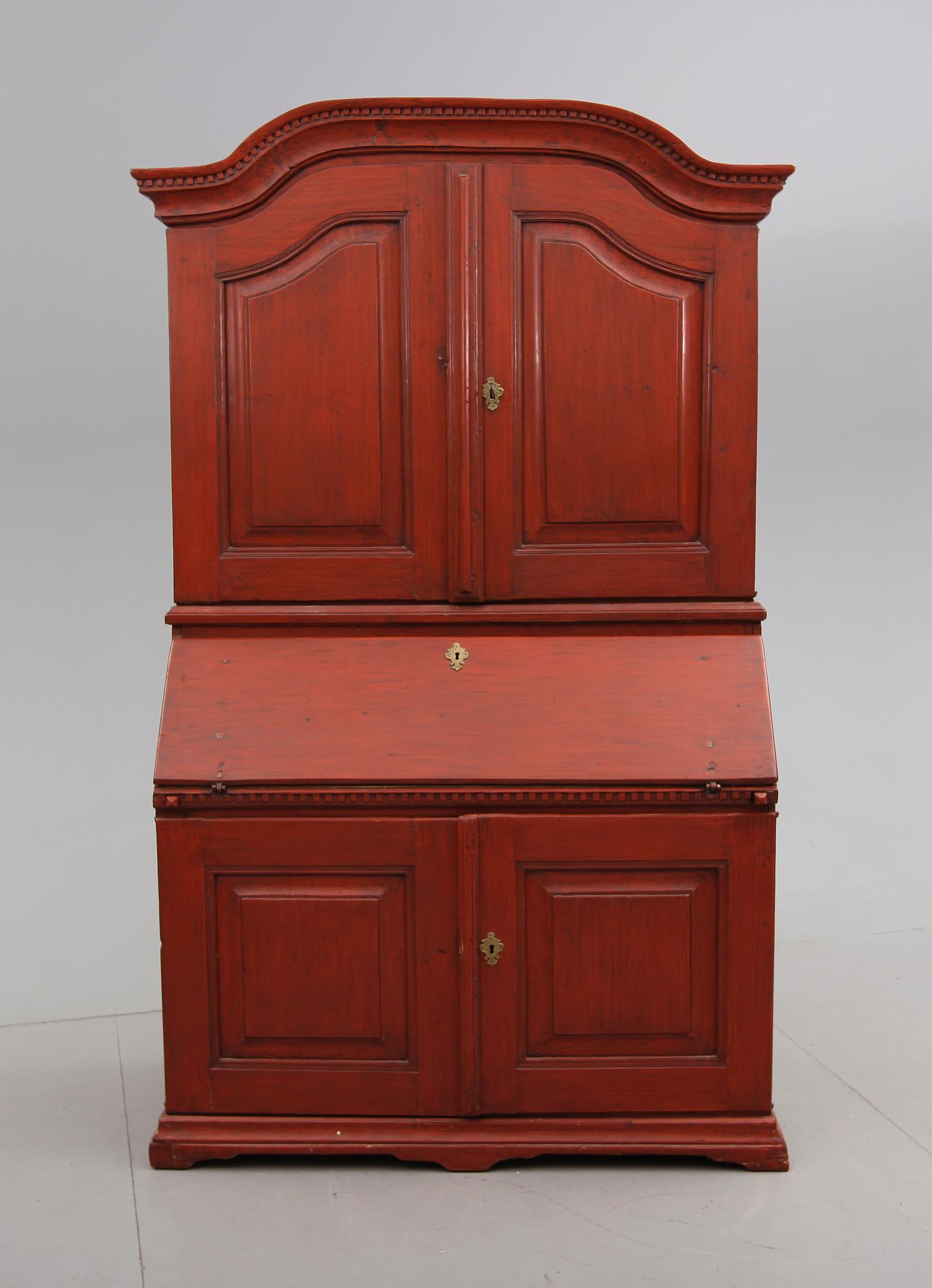 SKRIVSKÅP, allmoge, 1700-tal.