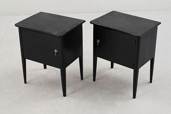 SÄNGBORD, ett par, 1900-talets första hälft.