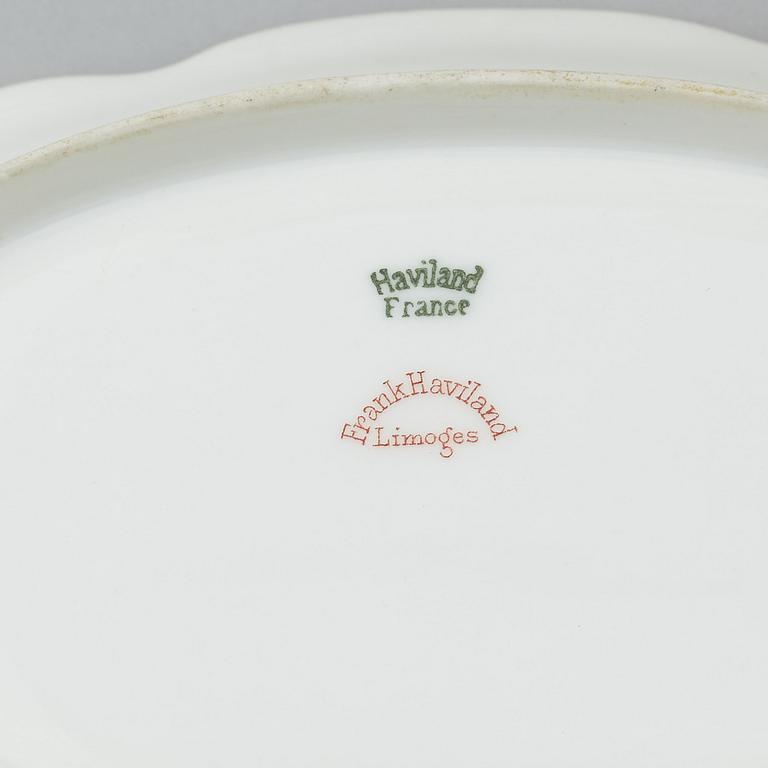 A 185 pcs porcelain dinner service from Frank Haviland, Limoges.
