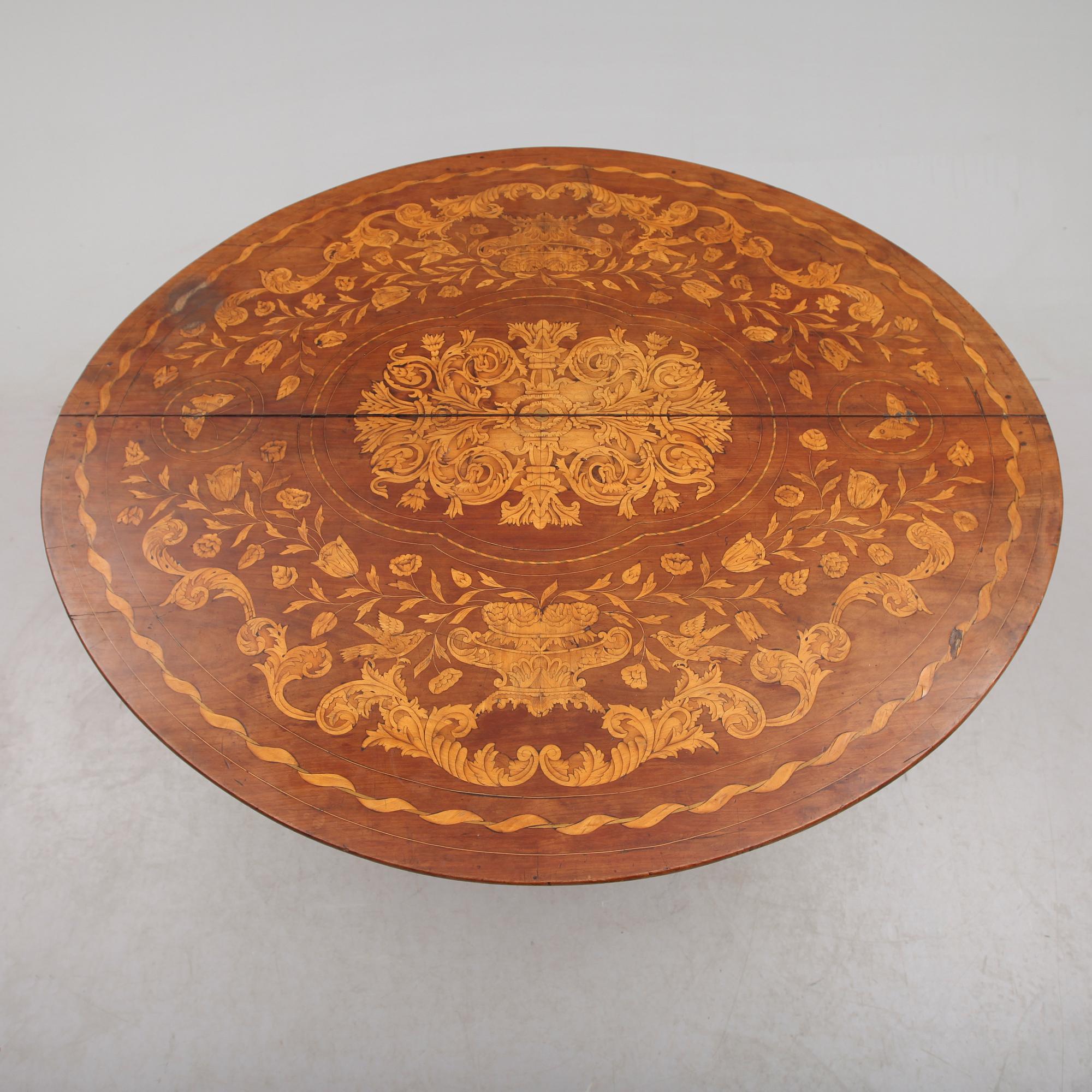 BORD, Holland, 1800-talets första hälft.