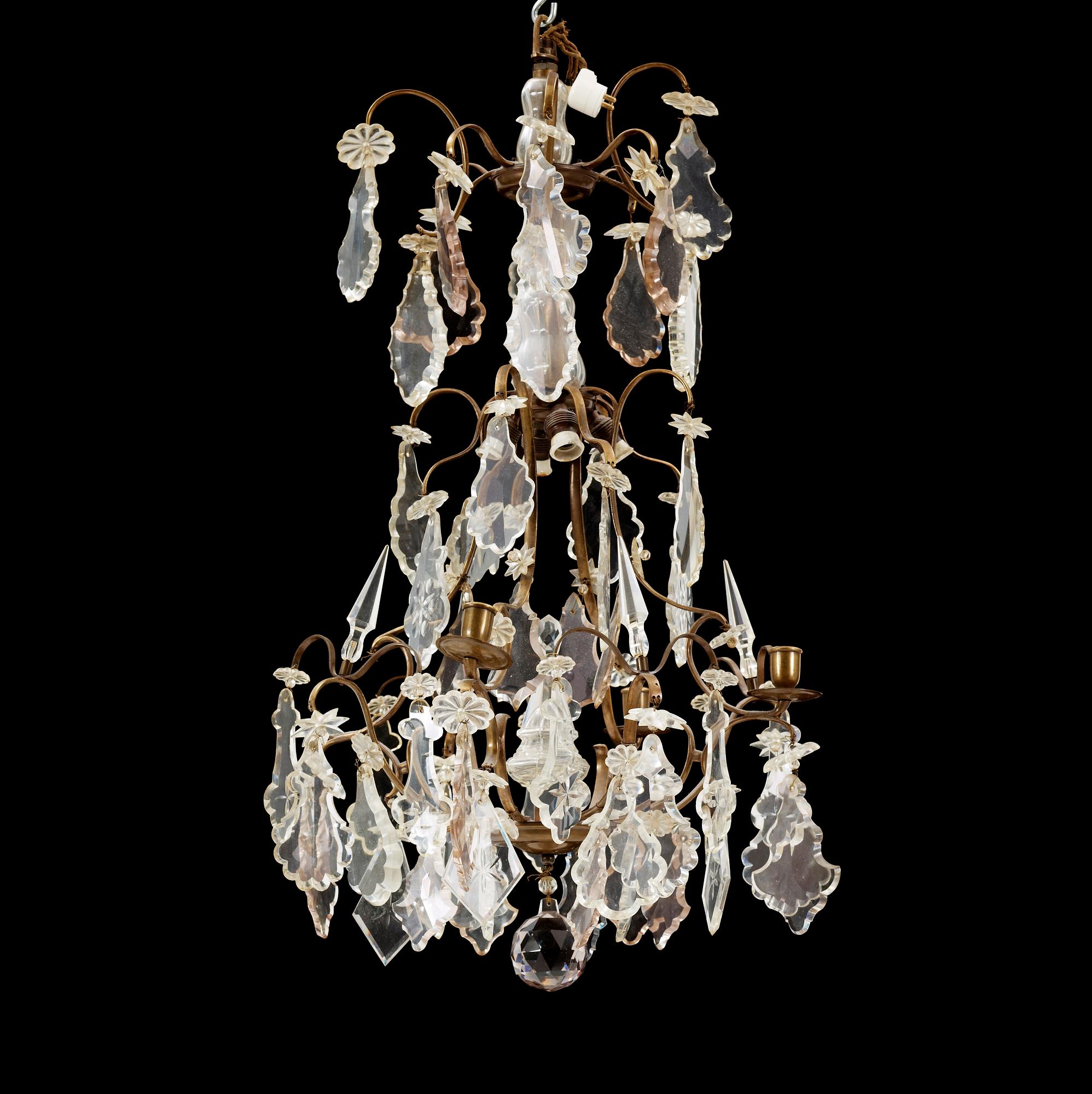 LJUSKRONA, rokokostil, 1900-talets första hälft.