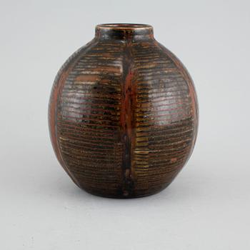 A unique Carl-Harry Stålhane vase in stoneware, Rörstrand, signed and dated -60.