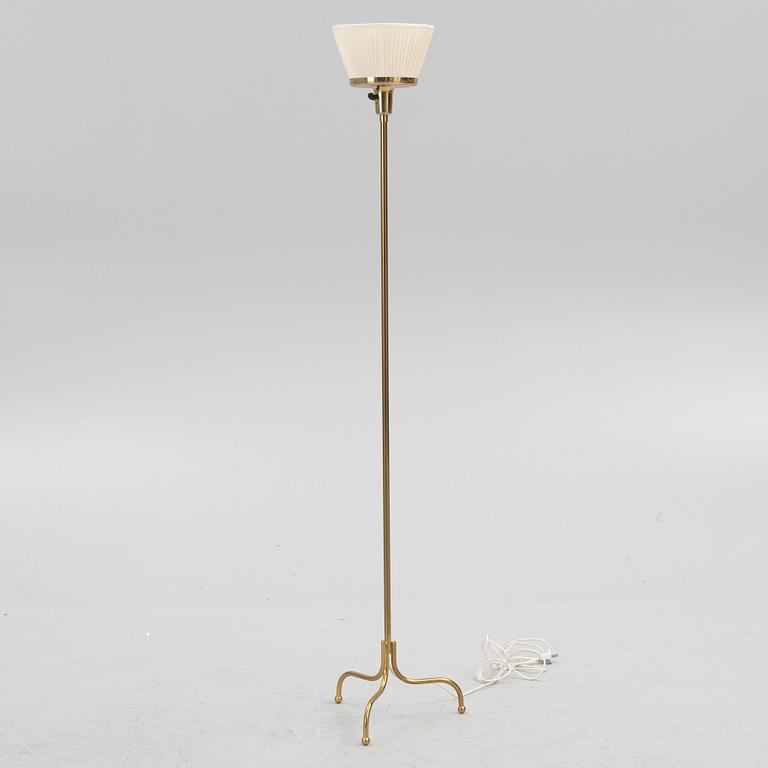 Josef Frank, golvlampa, modell 2424, Firma Svenskt Tenn.