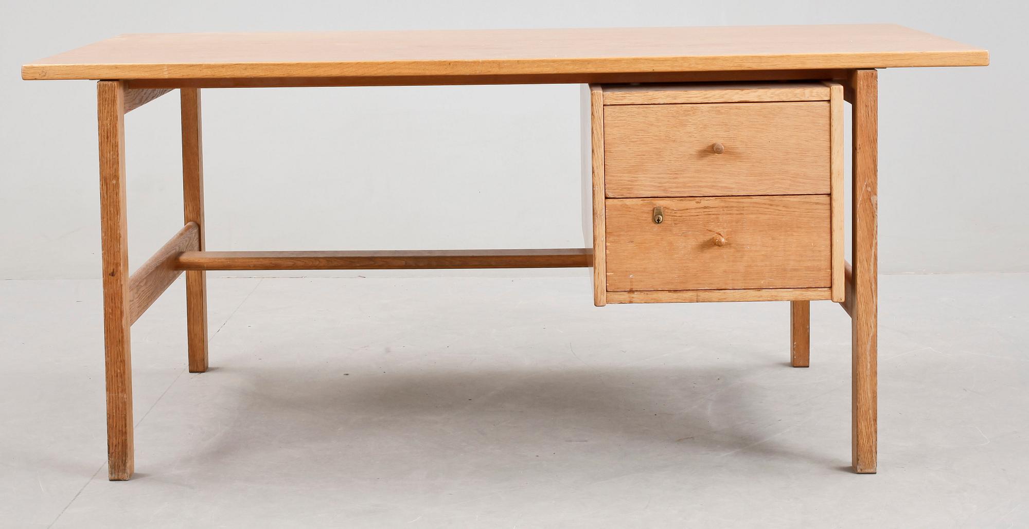 SKRIVBORD, Hans J Wegner, Getama.