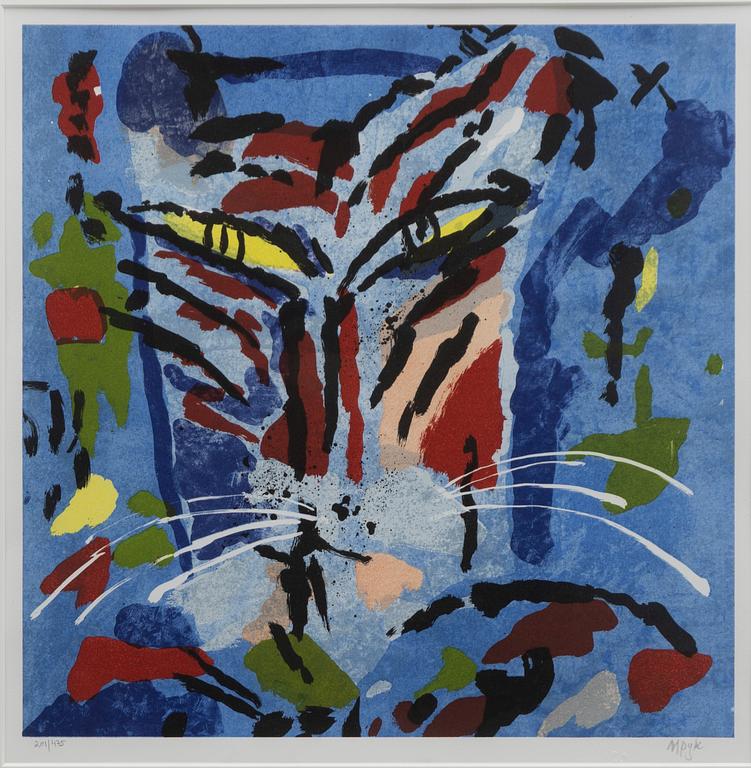 Madeleine Pyk, Cat species.