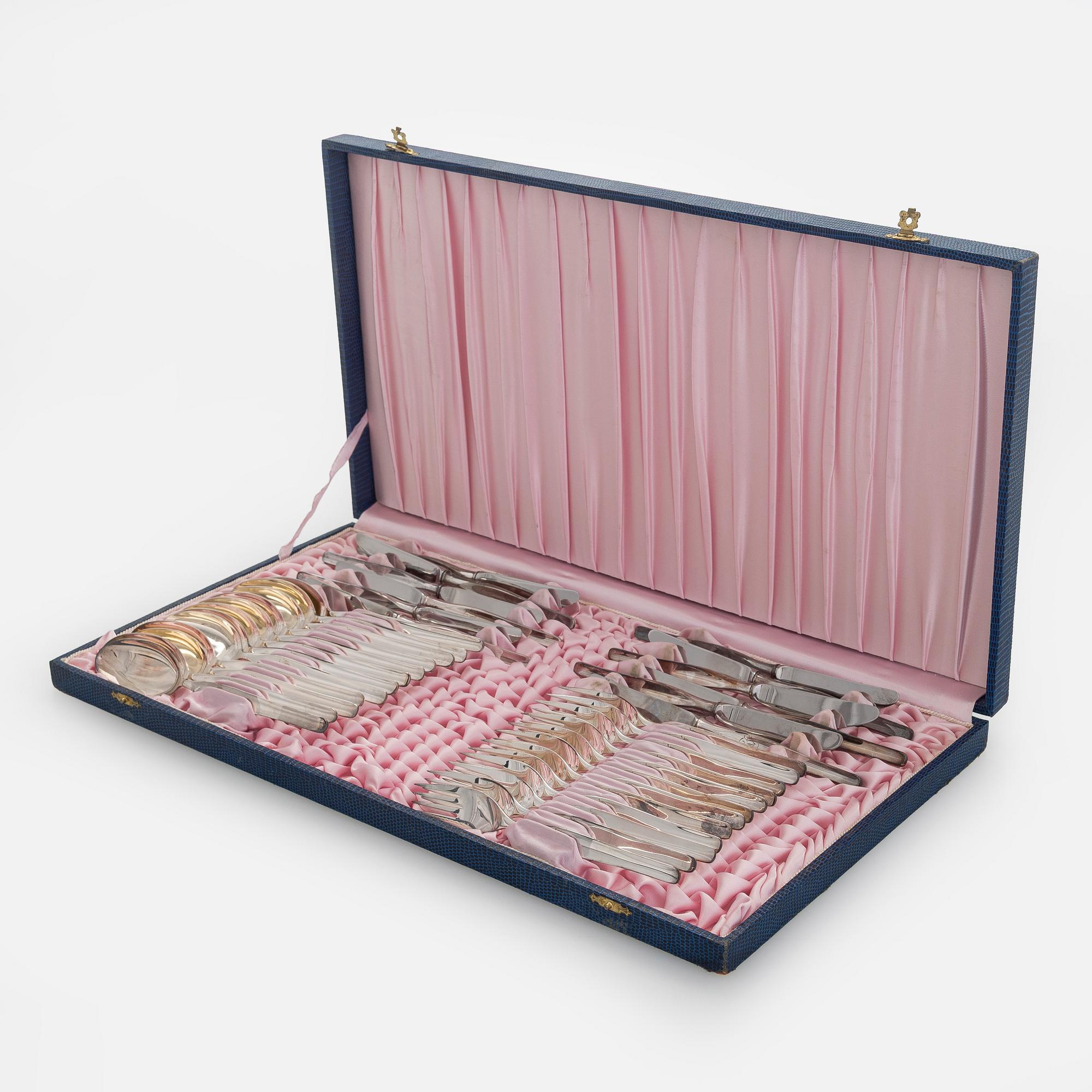 Tapio Wirkkala, a 72-piece set of 'Tapio' sterling silver cutlery, Kultakeskus Hämeenlinna Finland 1970-71.