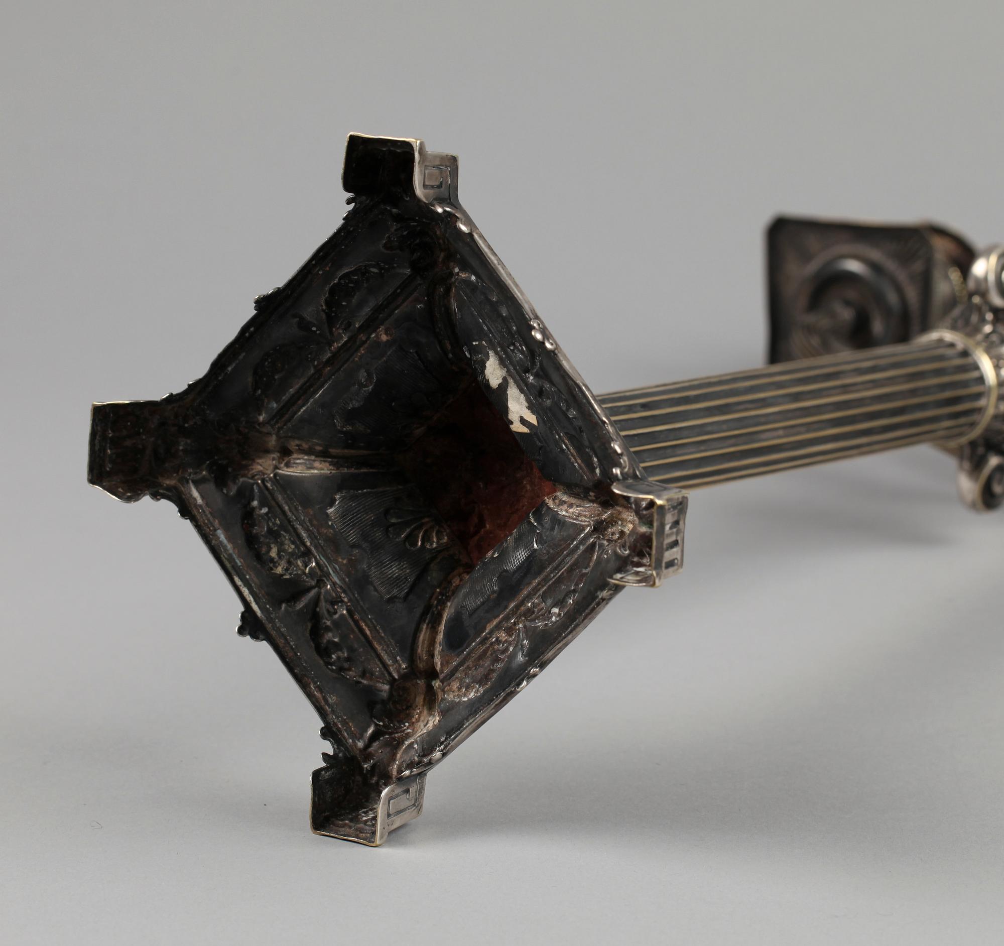 KANDELABER, nysilver, 1900-talets första hälft.