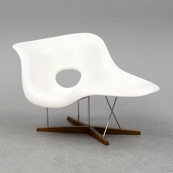 CHARLES AND RAY EAMES, , ”La Chaise”, Vitra.