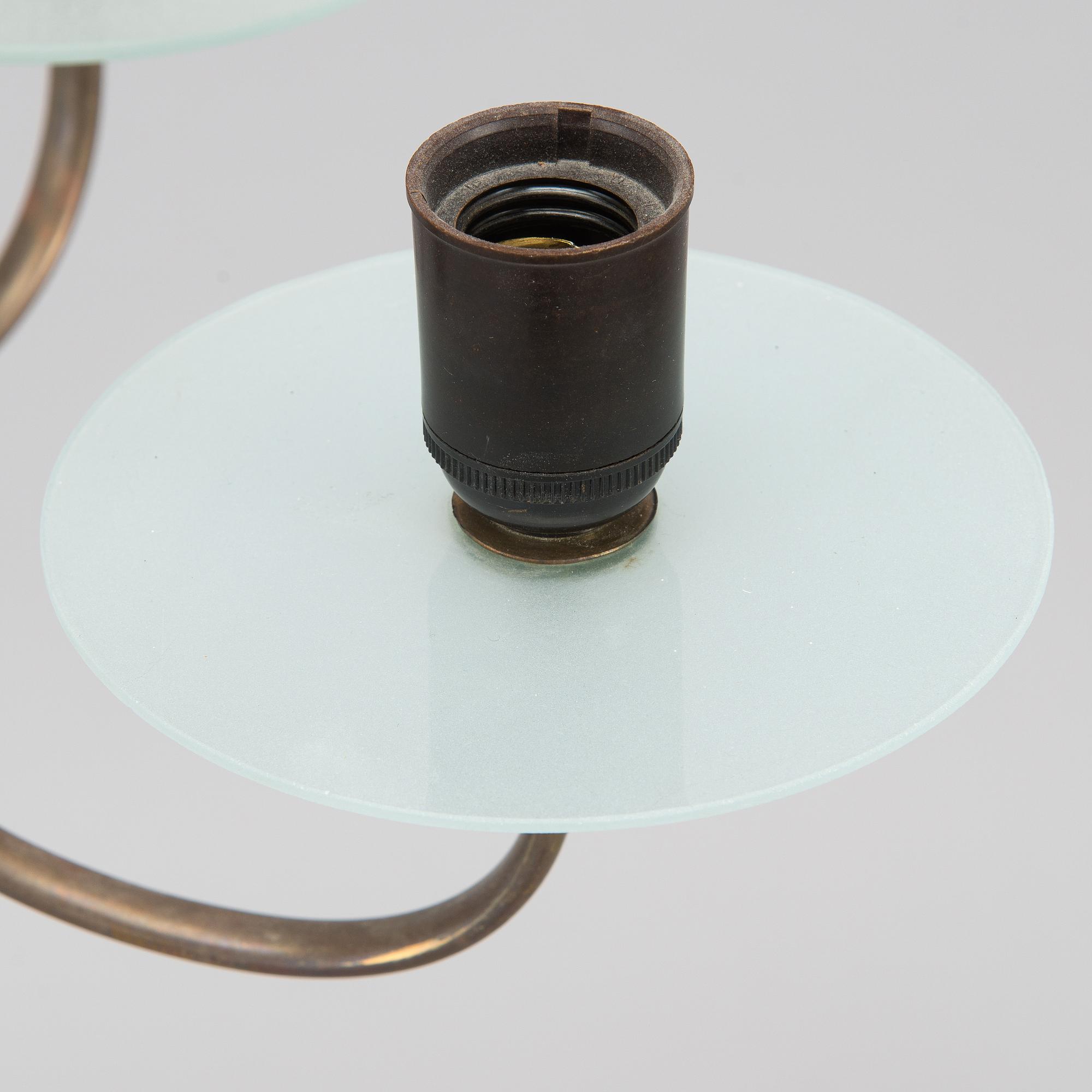 Paavo Tynell, A '9030' chandelier for Taito. Made to order 1950.