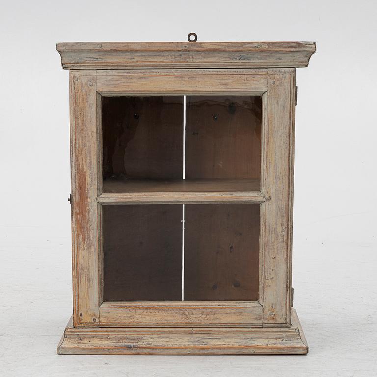 Hanging cabinet, 19th century.