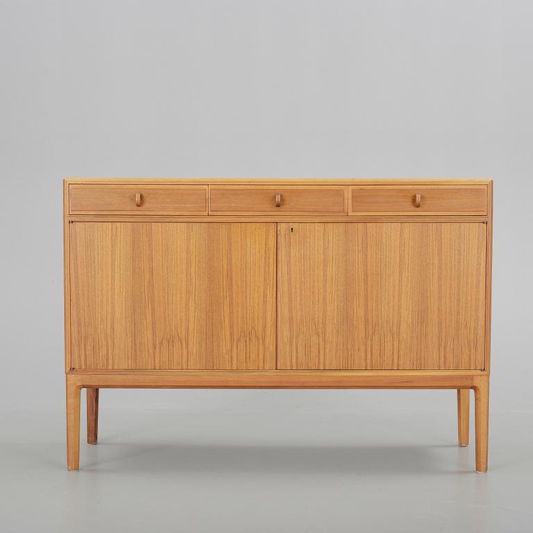 SIDEBOARD/SKÄNK, 1900-tal.