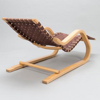 ALVAR AALTO, a 1980's chaise Lounge '43' for Artek.