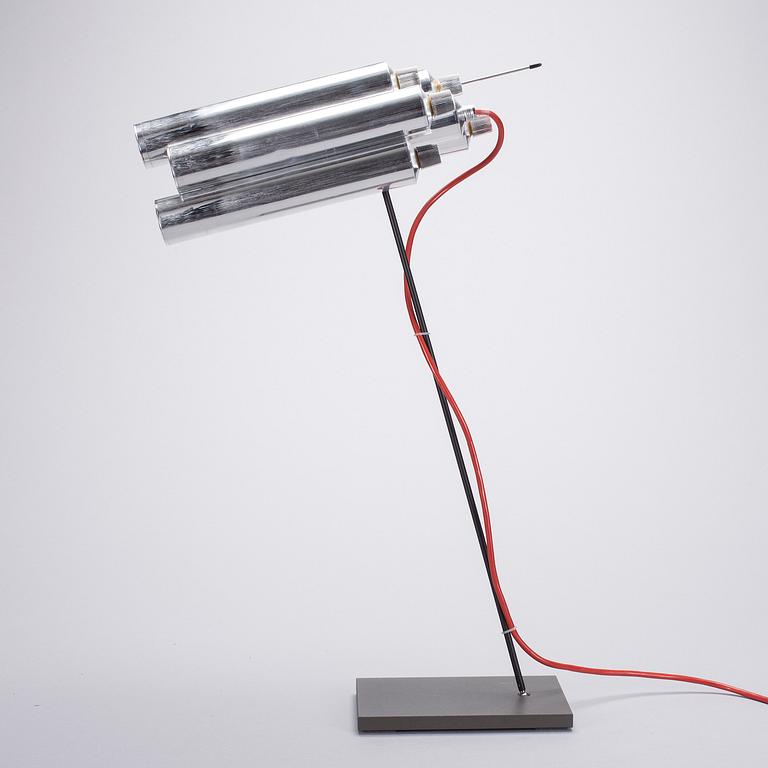 BORDSLAMPA, "Tu-be two" Ingo Maurer.