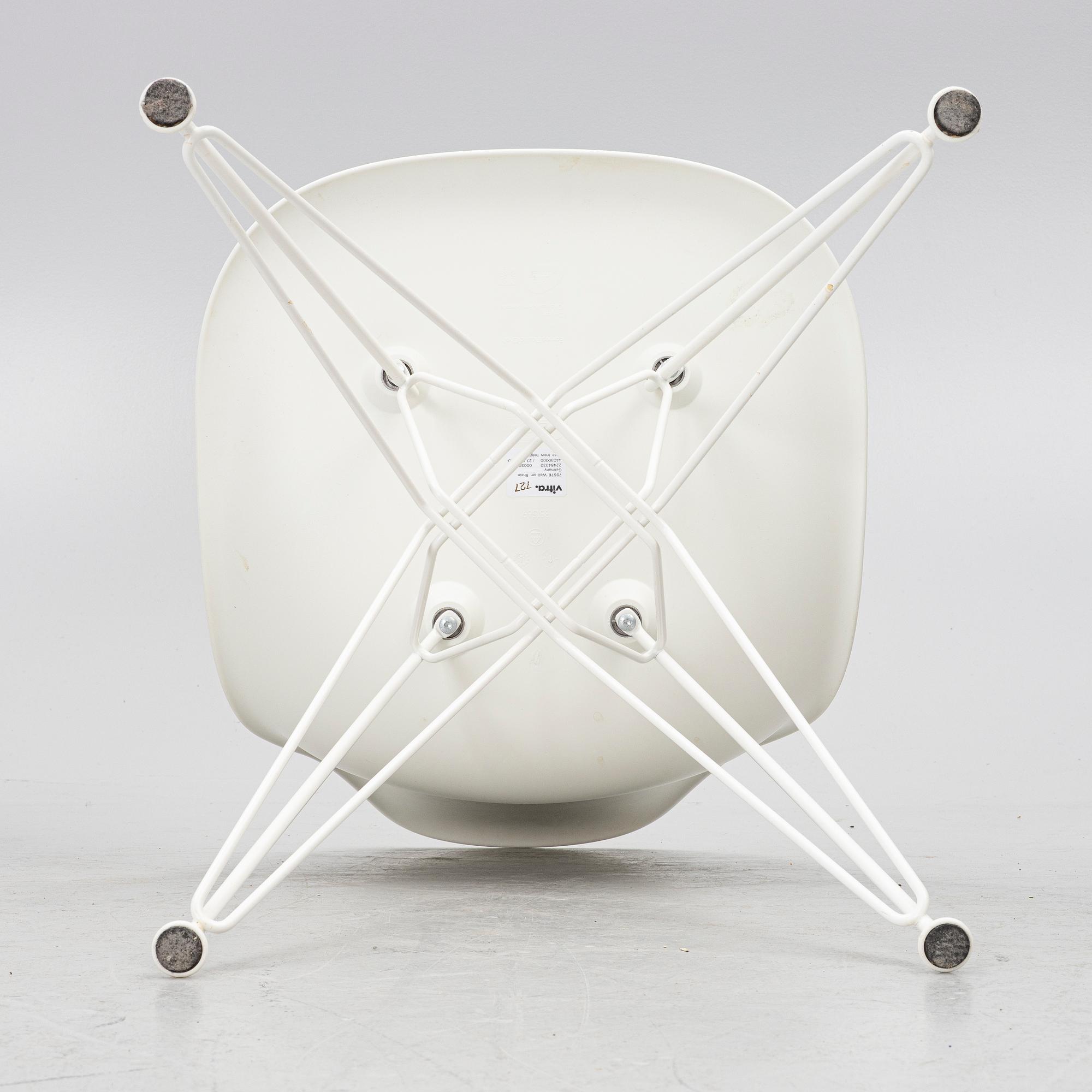 Charles & Ray Eames, chairs, 6 pcs, "Plastic chair DSR", Vitra, 2020.