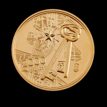 GULDMYNT, 2000 kronor, 2004. Vikt ca 12 gram.