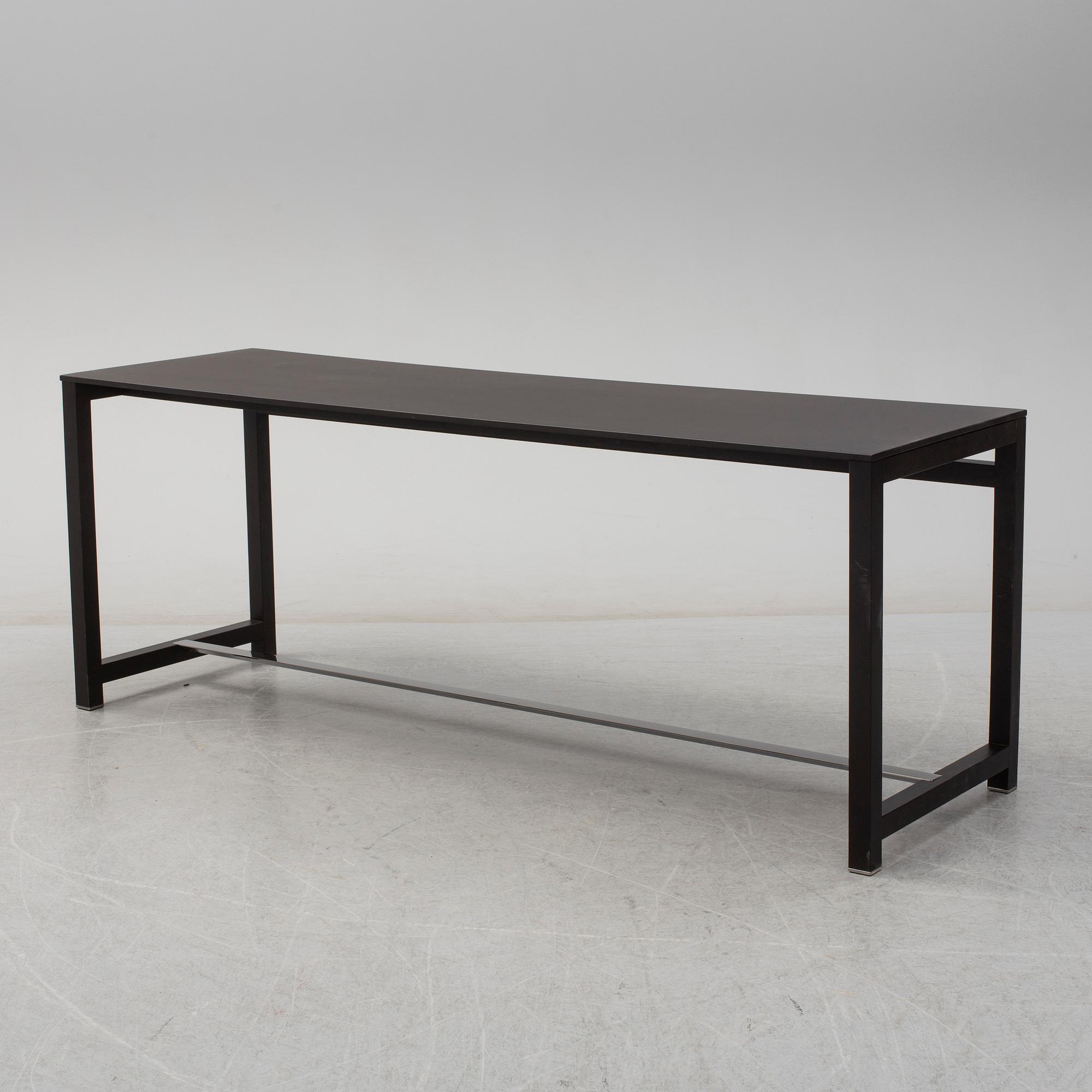 A 21st century 'Fulton desk' by Rodolfo Dordoni for Minotti, Italy.