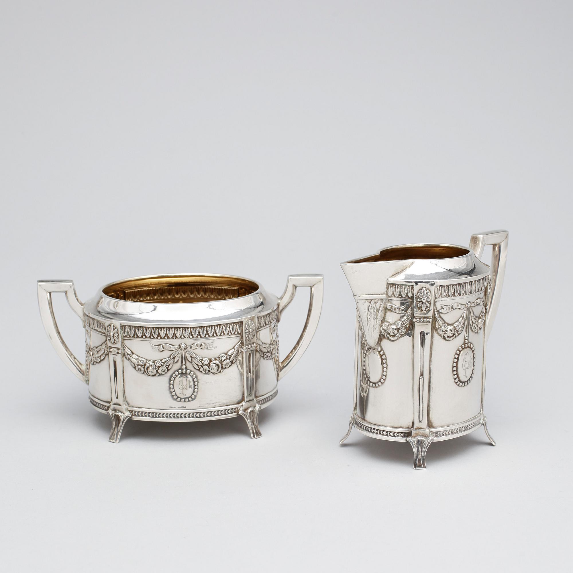 KAFFESERVIS, 3 delar, silver, CG Hallberg, Stockholm 1916, tot vikt ca 1012g.