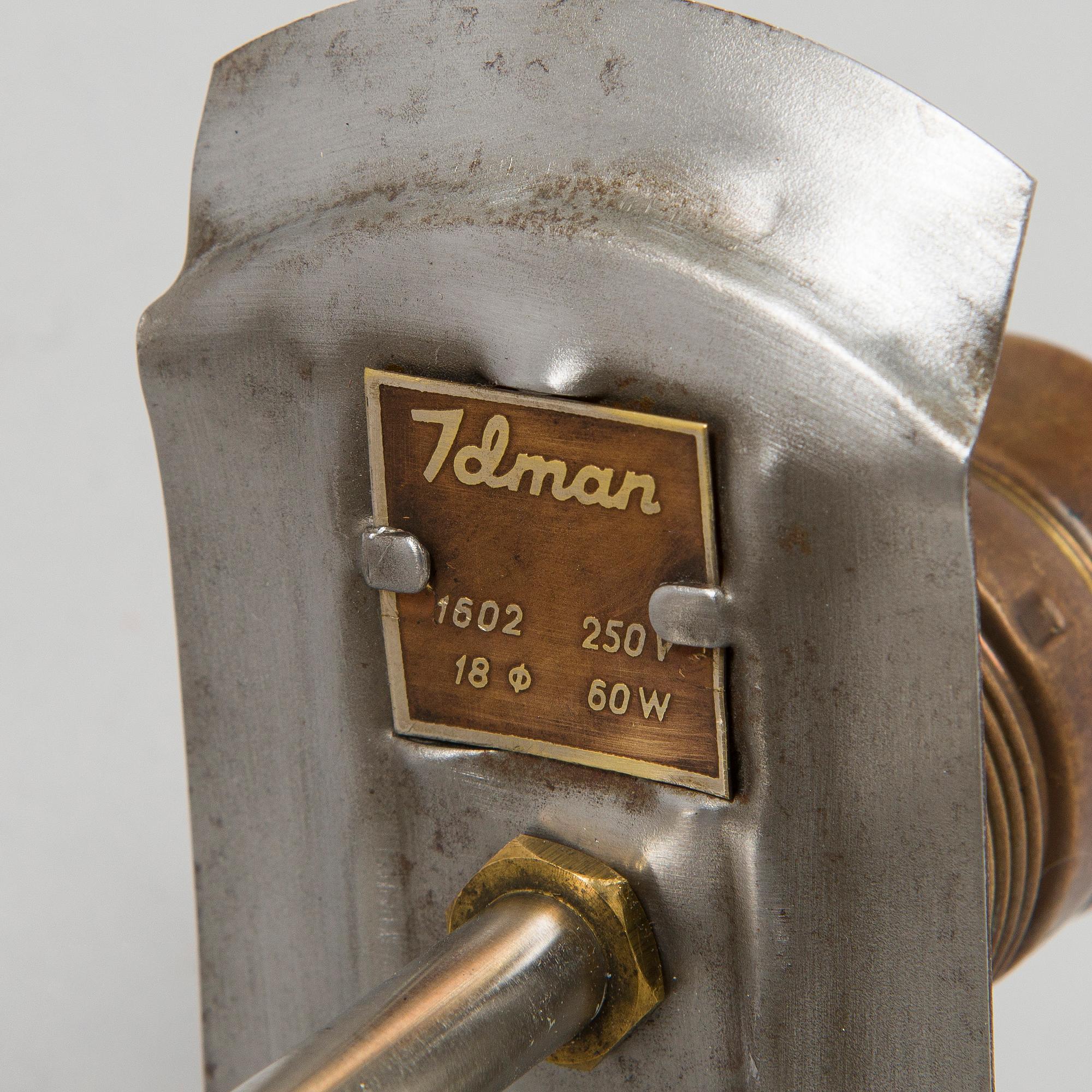 Paavo Tynell, taklampa modell 1602, Idman 1900-talets mitt.