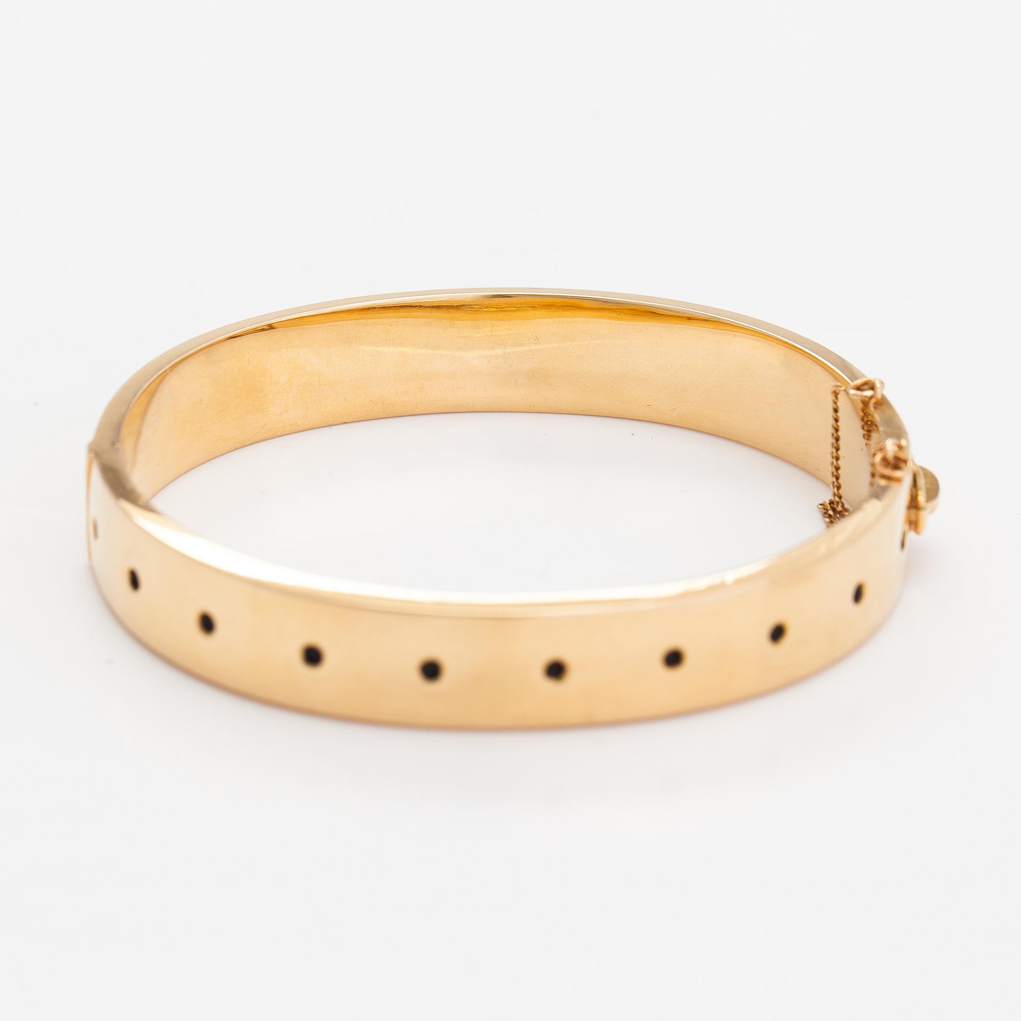 Kirsti Ilvessalo, An 18K gold and enamel bracelet. Westerback/Kalevala Koru, Helsinki 1959.