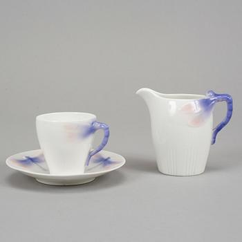 Alf Wallander, a 'Trollsländan' part service, nine pieces,  Rörstrand, Jugend.