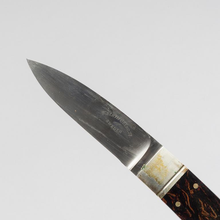 Two Berth Öberg knifes.