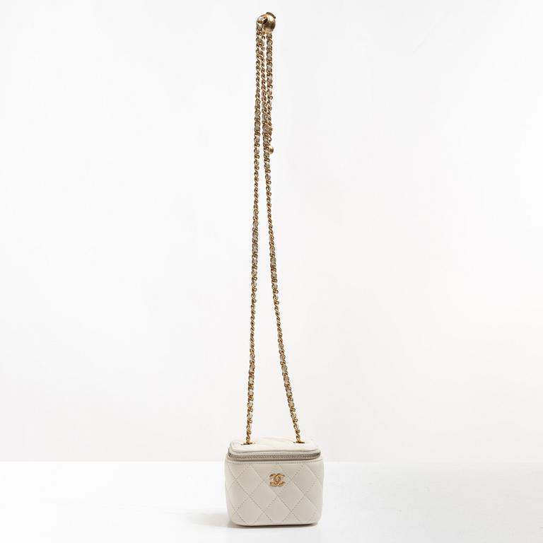 Chanel, Bag, “Mini Box Bag”.