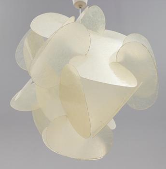 TAKLAMPA, glasfiber, 1900-talets andra hälft. Höjd ca 60 cm.